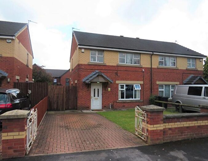 3 Bedroom Property To Rent In Glensdale Grove, Leeds, LS9