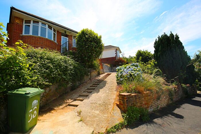 3 Bedroom Bungalow To Rent In Sandringham Road, Bitterne Park, Southampton, Hampshire, SO18