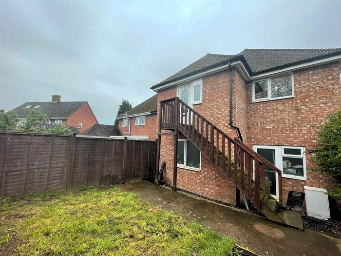 1 Bedroom Flat To Rent In Springfield Road, Ross-On-Wye, HR9