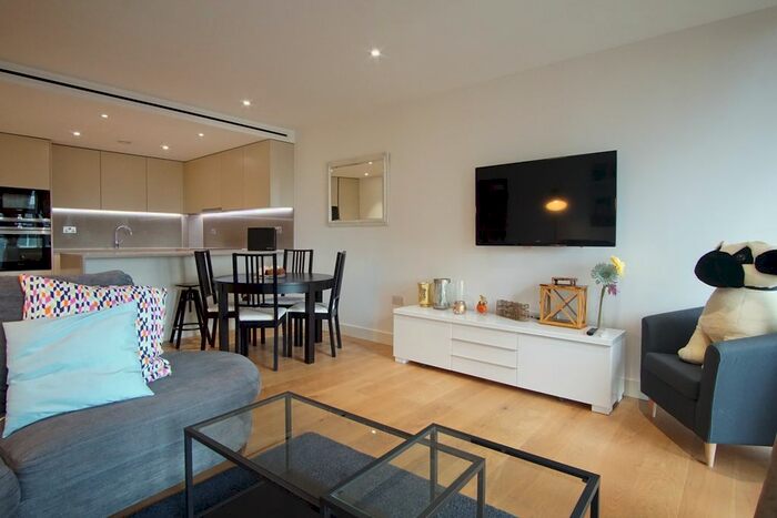 2 Bedroom Flat To Rent In Counter House, Gauging Square, London, E1W
