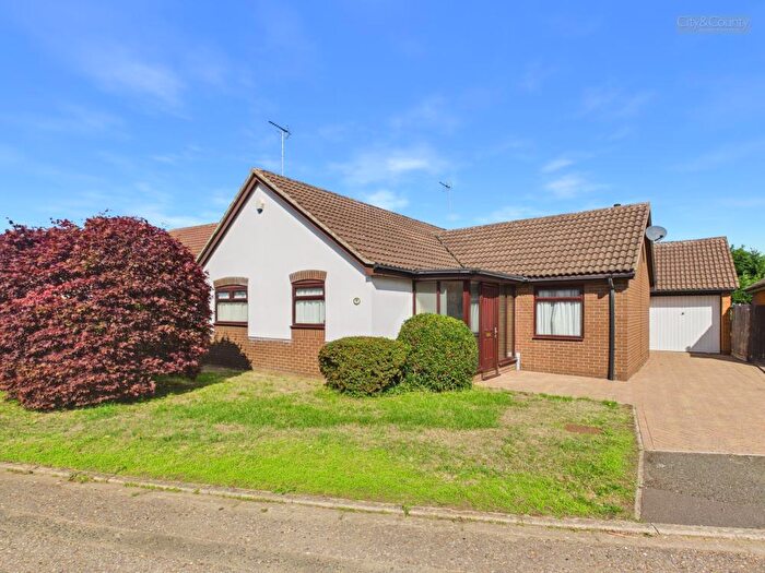 3 Bedroom Detached Bungalow For Sale In Thorpe Lea Road, Peterborough, PE3