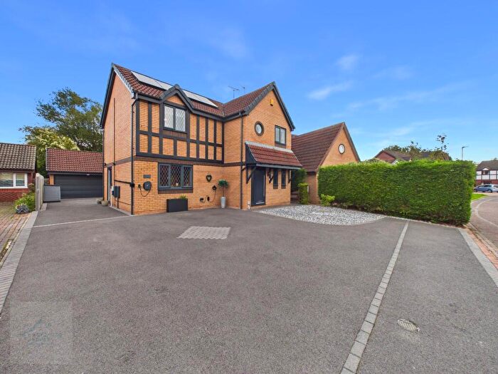 4 Bedroom Detached House For Sale In Hanbury Close, Crewe, CW2