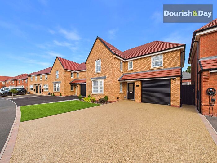 4 Bedroom Detached House For Sale In Adams Way, Hednesford, WS12