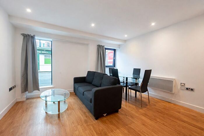 2 Bedroom Flat To Rent In Bluecoat House, North Sherwood Street, Nottingham, NG1