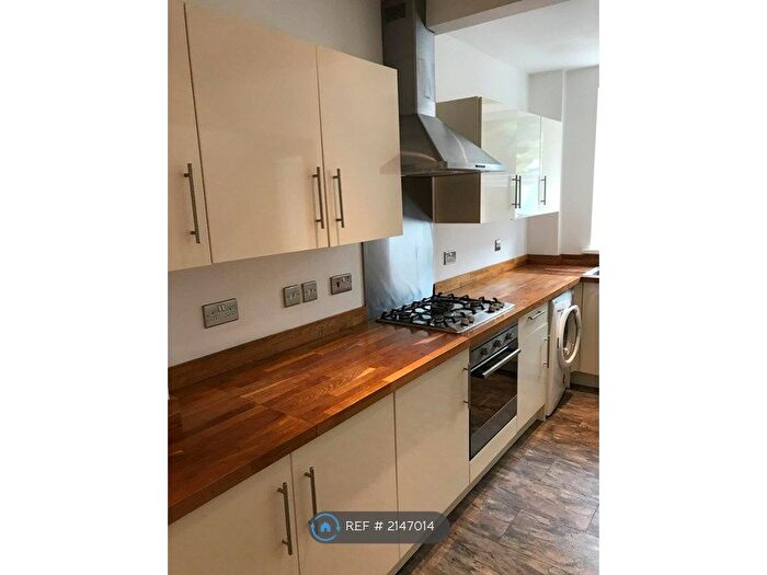 3 Bedroom Maisonette To Rent In Cromwell Road, St. Andrews, Bristol, BS6