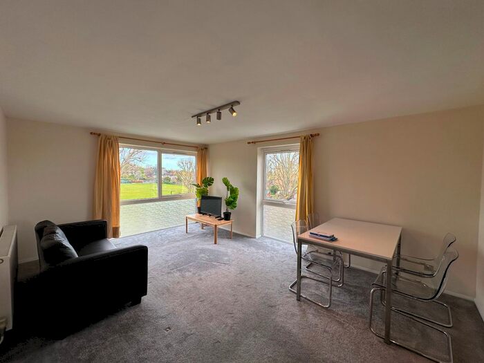 2 Bedroom Flat To Rent In Westville Grange, Westbury Road, London, W5