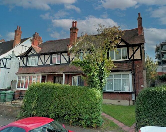 2 Bedroom Maisonette To Rent In Rosswood Gardens, Wallington, Surrey, SM6