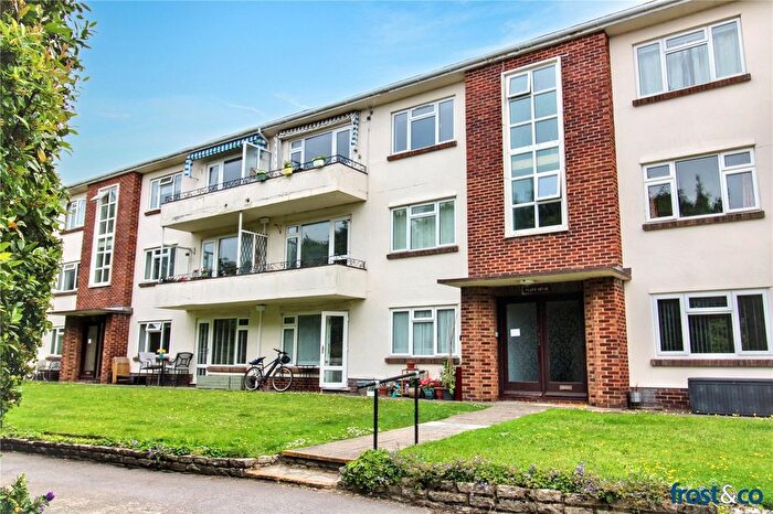 2 Bedroom Flat For Sale In Bournemouth Road, Poole, Dorset, BH14