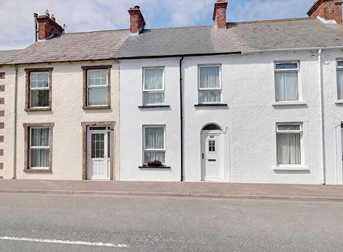2 Bedroom Mid Terraced House For Sale In High Street, Newtownards, BT22