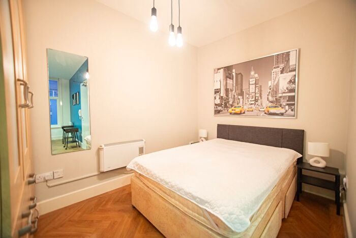 1 Bedroom Studio To Rent In Ferensway, Hull, HU2