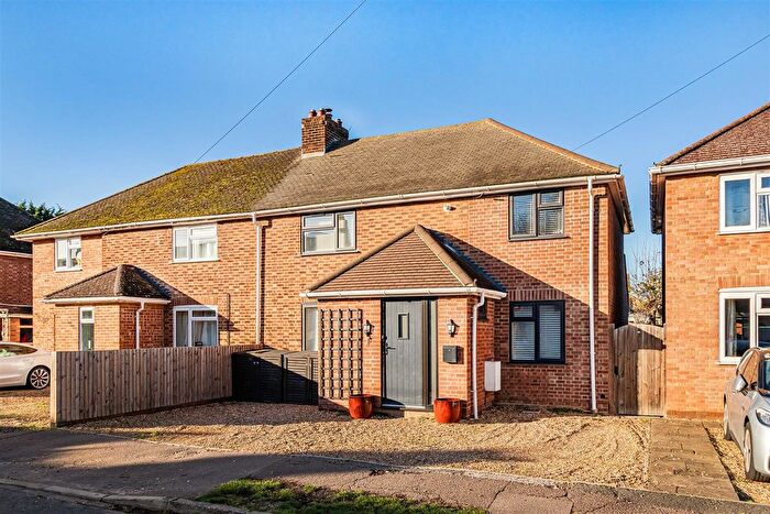 4 Bedroom Semi-Detached House For Sale In Pieces Terrace, Waterbeach, CB25