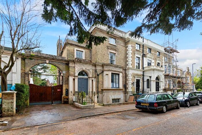 6 Bedroom Apartment For Sale In South Terrace, Surbiton, Surrey, KT6