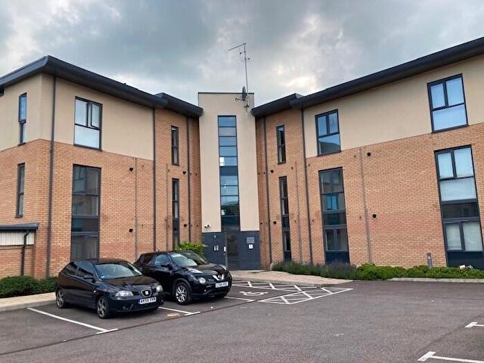 2 Bedroom Apartment To Rent In Four Chimneys Crescent, Hampton, PE7