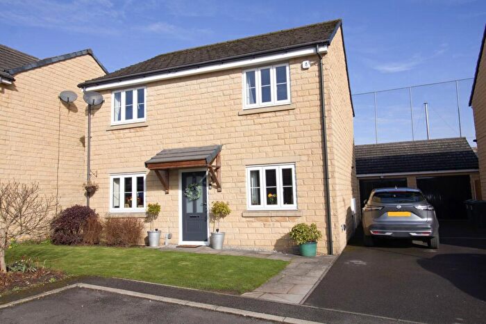 4 Bedroom Detached House For Sale In York Street, Glossop, SK13