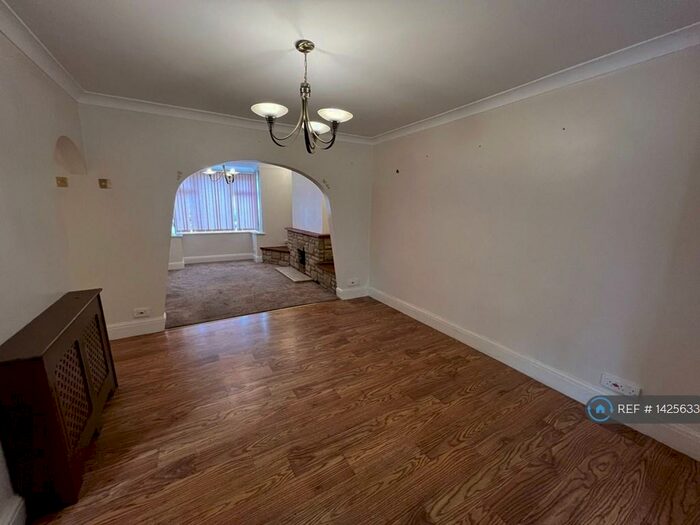 3 Bedroom Semi-Detached House To Rent In Westfield Road, Doncaster, DN4