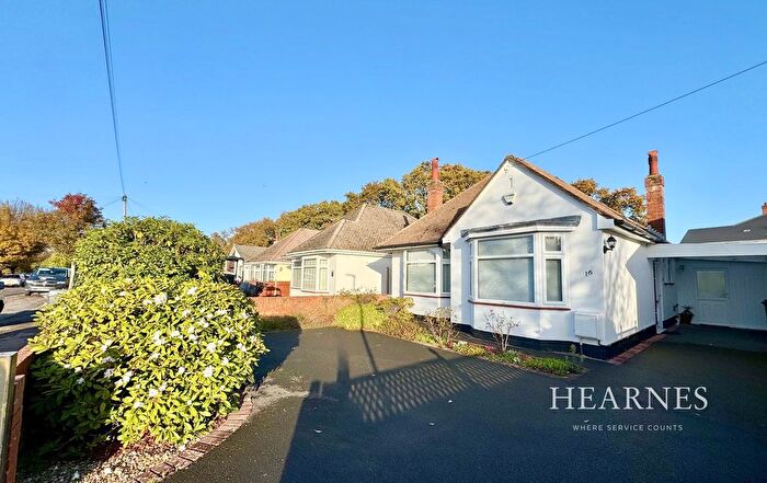 2 Bedroom Detached Bungalow For Sale In Barrow Road, Bournemouth, BH8