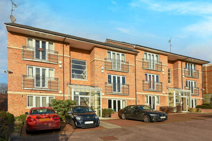 2 Bedroom Apartment To Rent In John Penn Street, London, SE13
