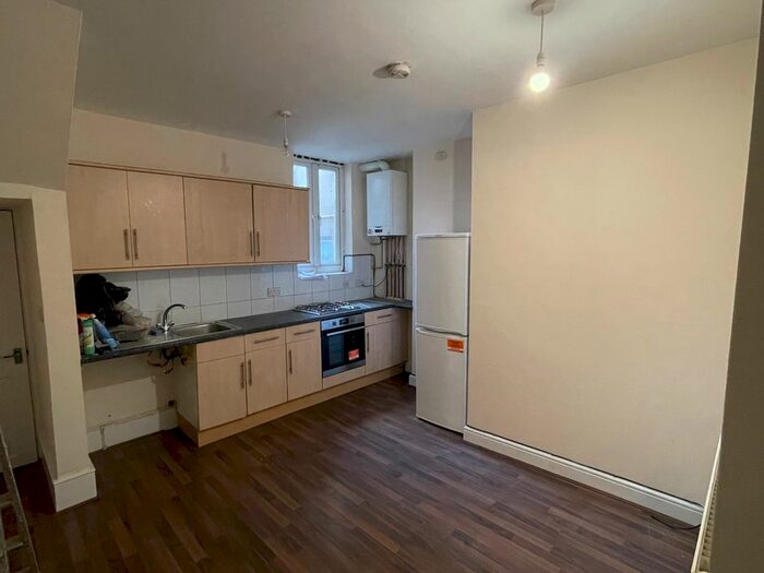 1 Bedroom Flat To Rent In High Street, South Norwood SE25