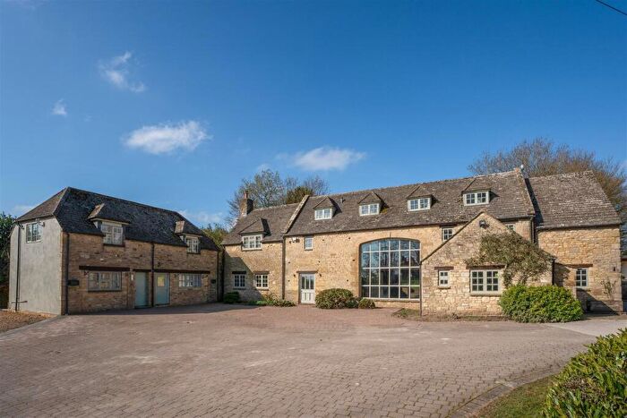 5 Bedroom Detached House For Sale In Brize Norton, Oxfordshire, OX18