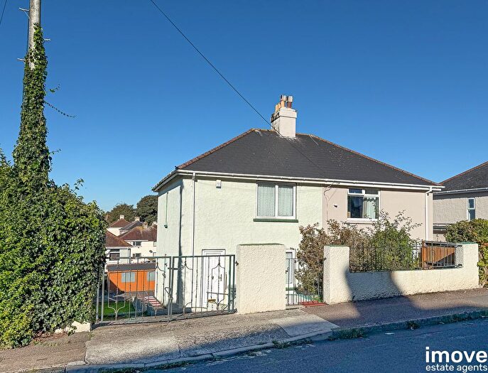 3 Bedroom Semi Detached House For Sale In Winchester Avenue, Torquay, TQ2