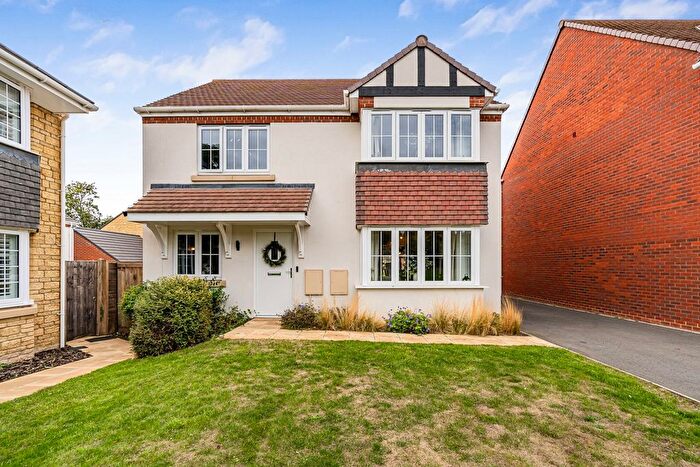 3 Bedroom Detached House For Sale In Fuller Close, Shrivenham, Swindon, SN6