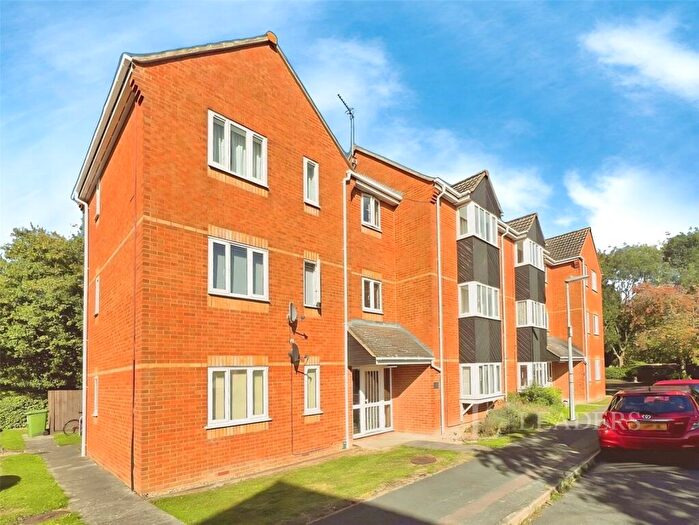 Studio To Rent In Lucerne Close, CB1