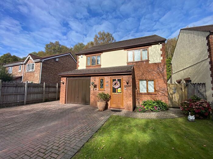 3 Bedroom Detached House For Sale In Woodlands Avenue, Clydach, Swansea, City And County Of Swansea., SA6