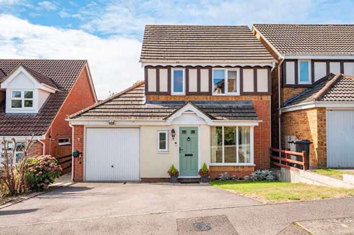 3 Bedroom Detached House For Sale In Burnhams Close, Andover, SP10