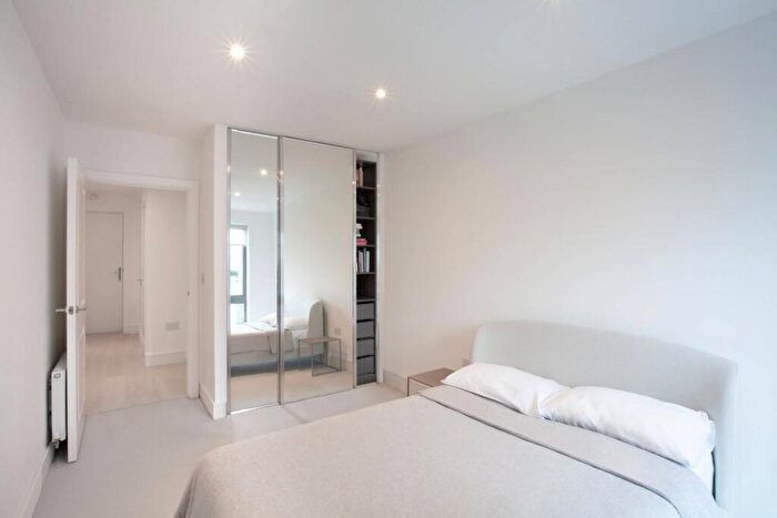 1 Bedroom Flat For Sale In Epstein Square, Tower Hamlets, London, E14