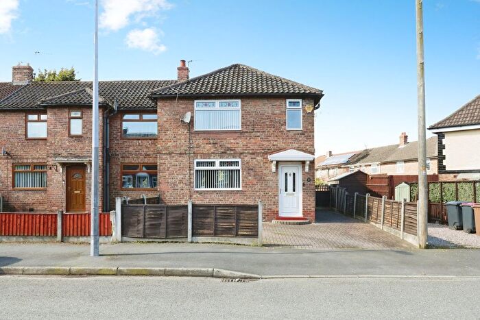 3 Bedroom Terraced House For Sale In Kitchener Avenue, Cadishead, Manchester, M44