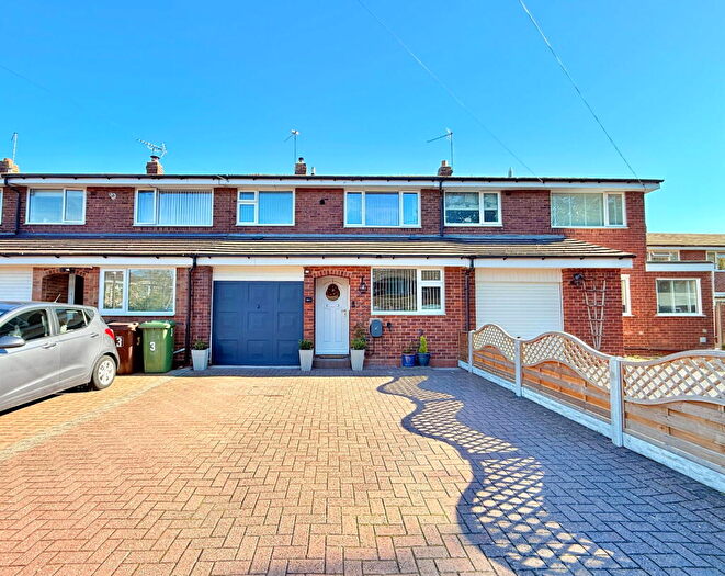 3 Bedroom Terraced House For Sale In Ashorne Close, Hall Green, B28