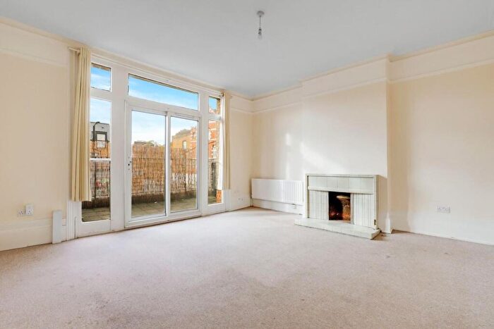 4 Bedroom Flat For Sale In Sydenham Road, Sydenham, London, SE26