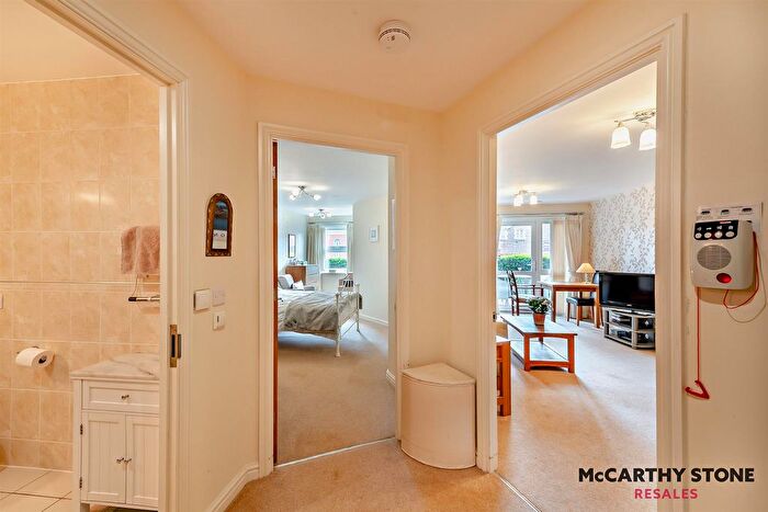 1 Bedroom Flat For Sale In Dukes Court, Bulford, Wellington, TA21