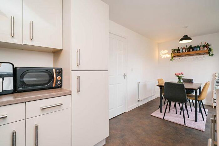 3 Bedroom Semi-Detached House For Sale In Warwick Crescent, Buckshaw Village, PR7