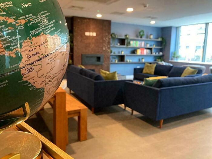 2 Bedroom Apartment To Rent In Lampwick Quay Old Mill Street, Manchester, Greater Manchester, M4