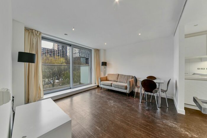 1 Bedroom Flat To Rent In East Tower, Pan Peninsula Square, Canary Wharf, London, E14
