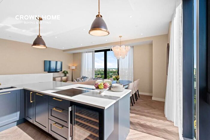 3 Bedroom Apartment For Sale In Cashmere Wharf, Gauging Square, London Dock, E1W