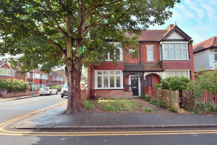 2 Bedroom Maisonette To Rent In The Greenway, Cowley, Uxbridge, UB8