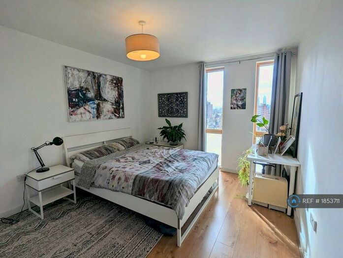 2 Bedroom Flat To Rent In Crampton Street, London, SE17