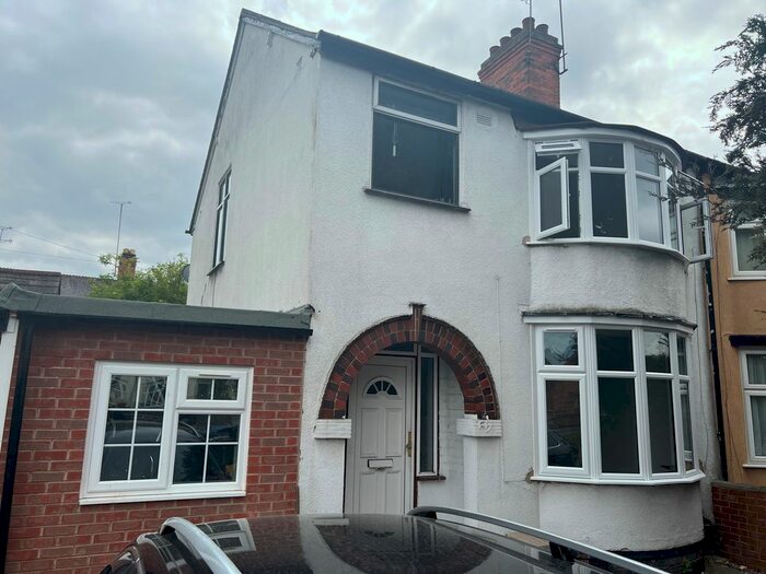 3 Bedroom Semi-Detached House To Rent In Woodville Road, Leicester, LE3