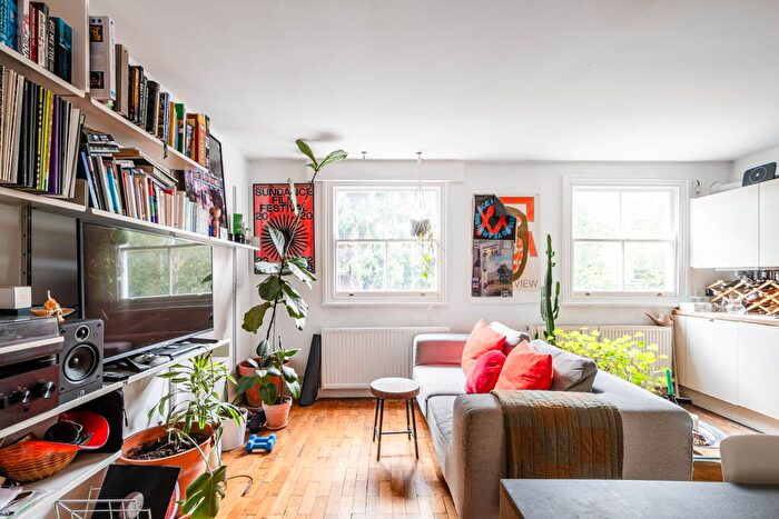 1 Bedroom Flat For Sale In Dalston Lane, London, E8