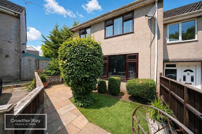 3 Bedroom End Of Terrace House For Sale In Tongue Lane, Buxton, SK17