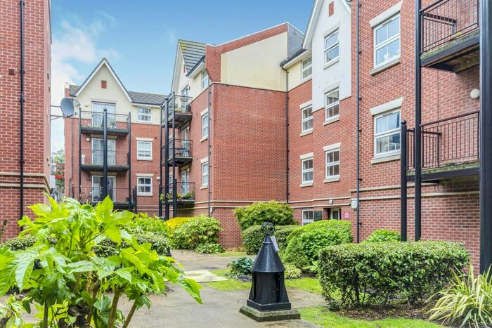 2 Bedroom Flat To Rent In Briton Street, Southampton, SO14