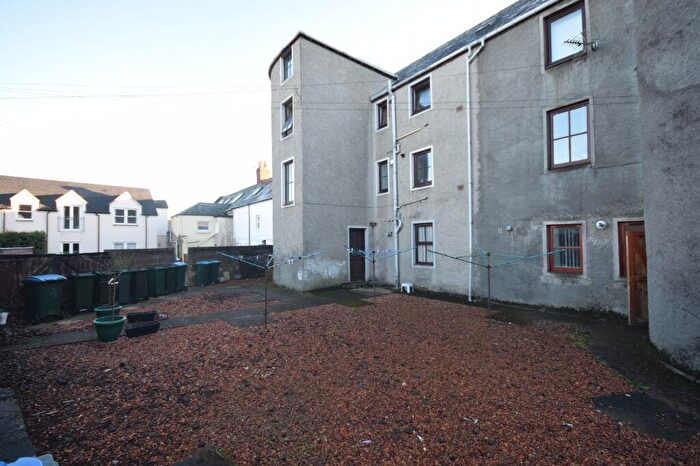 2 Bedroom Apartment To Rent In High Street, Errol, Perthshire, PH2