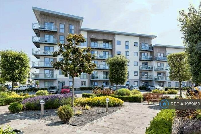 2 Bedroom Flat To Rent In Alder House, Maidenhead, SL6