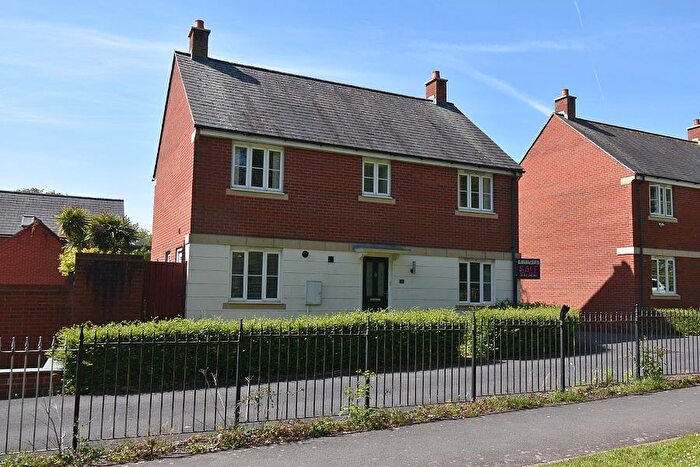 4 Bedroom Detached House For Sale In Dart Walk, Southam Fields, Exeter, EX2