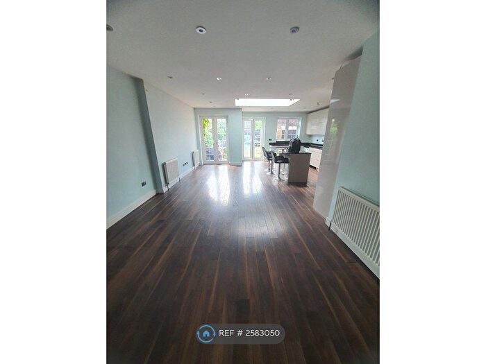 3 Bedroom Semi-Detached House To Rent In Capel Gardens, Ilford, IG3