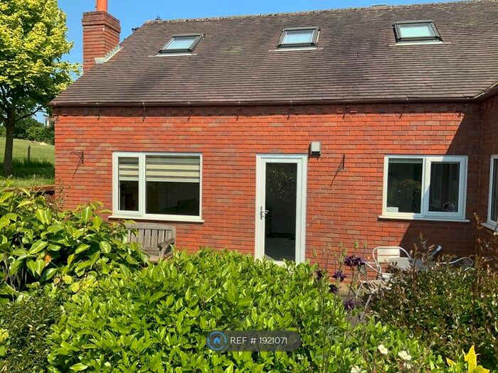 1 Bedroom Flat To Rent In Dusthouse Lane, Finstall, Bromsgrove, B60