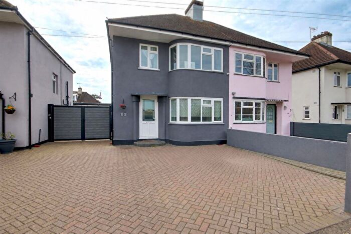 4 Bedroom Semi-Detached House To Rent In Ardsheal Road, Worthing, BN14