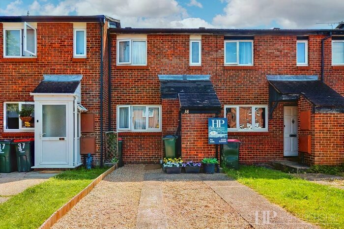 2 Bedroom Terraced House To Rent In Kenilworth Close, Crawley, RH11